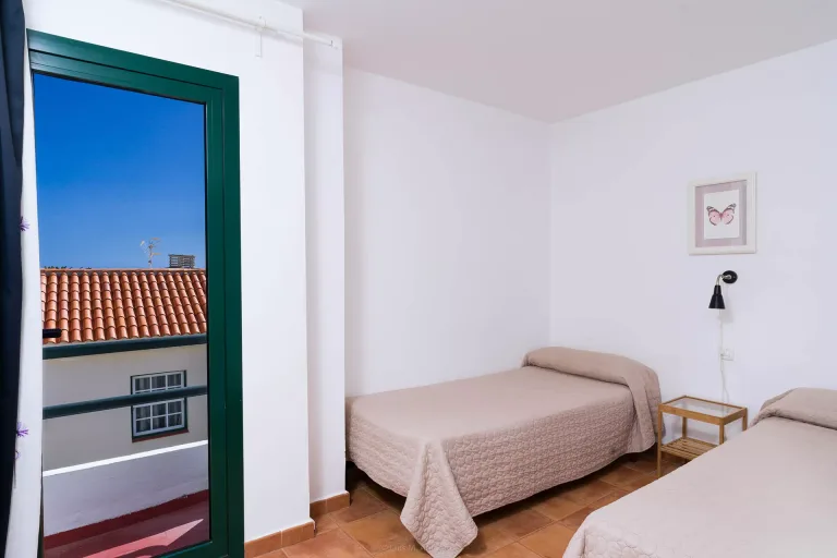 Standard Apartment mit Einem Schlafzimmer und Poolblick. Apartamentos Los Rosales, Los Cancajos. La Palma, Kanarische Inseln.