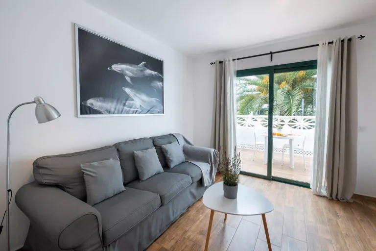 Superior Apartment mit Swei Schlafzimmern mit Poolblick. Apartamentos Los Rosales, Los Cancajos. La Palma, Kanarische Inseln.